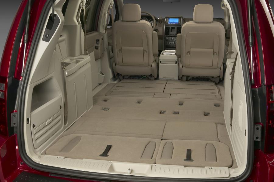  Dodge Grand Caravan 2008 года  (фото 24 из 44)